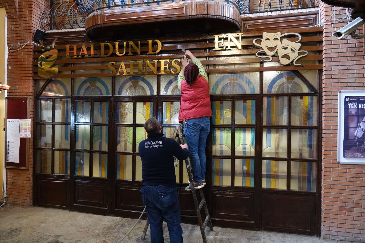 Büyük usta Haldun Dormen'e vefa: Sahnenin adı değişti 3